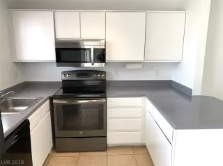 Photo #2: 2080211 Listing