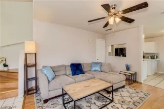 Photo #3: 2080213 Listing 