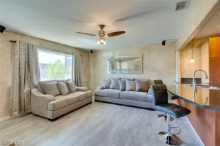 Photo #4: 2080215 Listing 