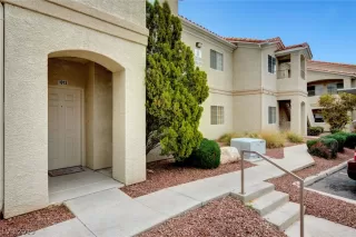 Photo #1: 2080231 Listing