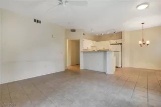 Photo #6: 2080231 Listing