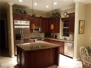 Photo #1: 2080244 Listing 