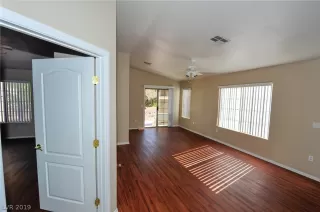 Photo #4: 2080260 Listing 