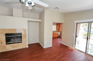 Photo #5: 2080260 Listing 