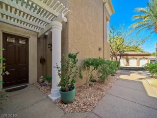 Photo #1: 2080269 Listing 