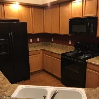 Photo #1: 2080348 Listing 