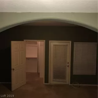 Photo #3: 2080348 Listing 