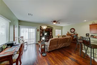 Photo #3: 2080350 Listing