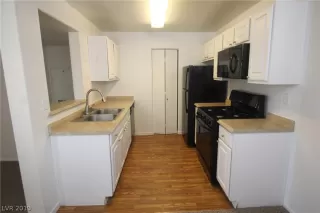 Photo #1: 2080414 Listing 