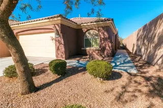 Photo #1: 2080449 Listing 