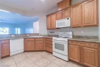 Photo #3: 2080449 Listing 