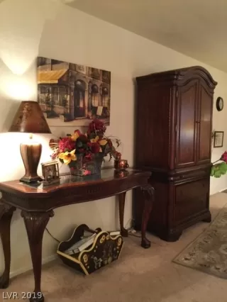 Photo #2: 2080482 Listing