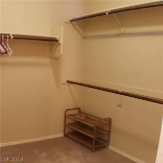 Photo #6: 2080498 Listing