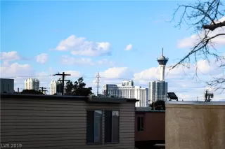 Photo #3: 2080558 Listing 