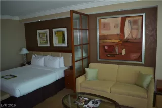 Photo #3: 2080585 Listing 