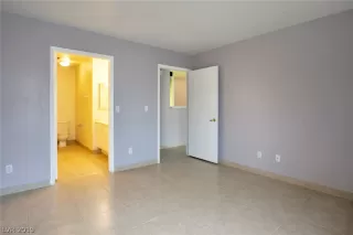 Photo #6: 2080665 Listing 