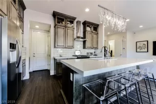 Photo #5: 2080666 Listing 