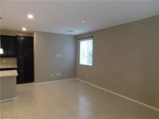 Photo #2: 2080743 Listing