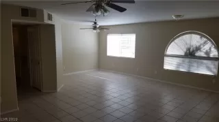 Photo #4: 2080869 Listing 