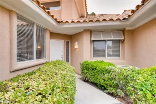 Photo #2: 2080881 Listing