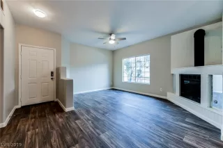 Photo #3: 2080924 Listing