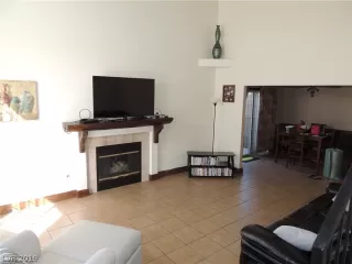 Photo #6: 2080934 Listing 