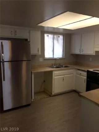 Photo #2: 2080940 Listing 