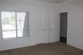 Photo #3: 2080946 Listing 