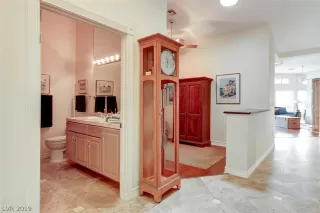 Photo #6: 2081018 Listing 