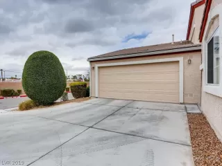 Photo #1: 2081074 Listing 