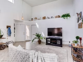 Photo #6: 2081074 Listing 