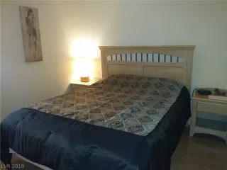 Photo #4: 2081095 Listing 