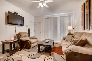 Photo #2: 2081101 Listing 