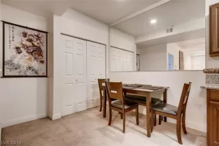 Photo #4: 2081101 Listing 