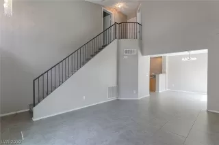 Photo #3: 2081125 Listing 