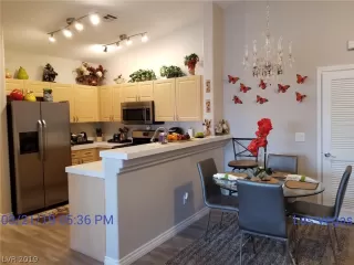 Photo #1: 2081132 Listing 