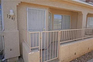 Photo #2: 2081142 Listing