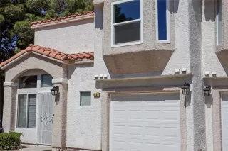 Photo #1: 2081147 Listing