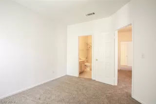 Photo #5: 2081149 Listing 