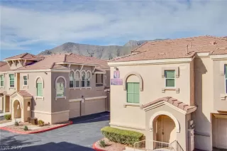 Photo #1: 2081161 Listing