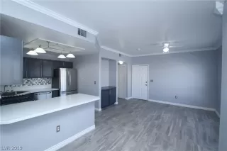 Photo #2: 2081173 Listing 