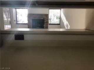 Photo #5: 2081178 Listing 