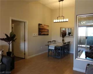 Photo #3: 2081210 Listing