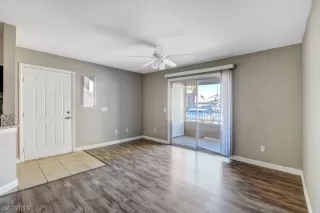 Photo #1: 2081297 Listing 