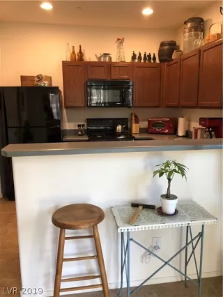 Photo #6: 2081300 Listing