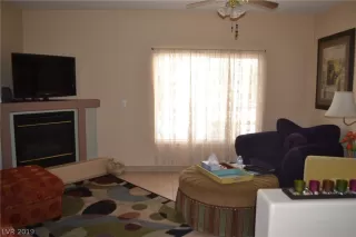 Photo #5: 2081310 Listing