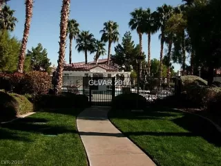 Photo #3: 2081319 Listing