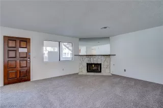 Photo #2: 2081367 Listing