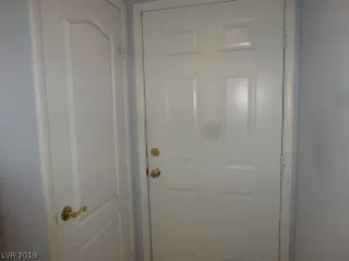 Photo #3: 2081386 Listing