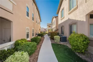 Photo #1: 2081550 Listing 